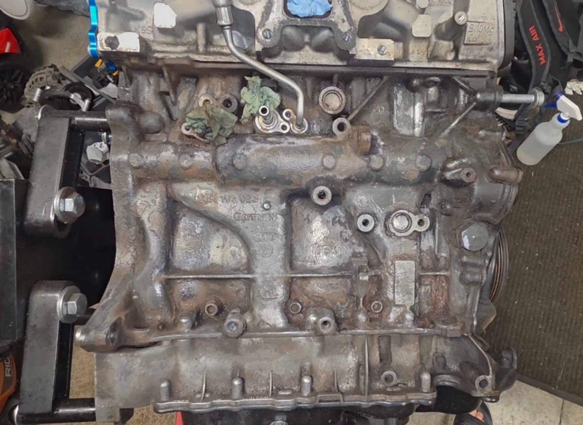 54936