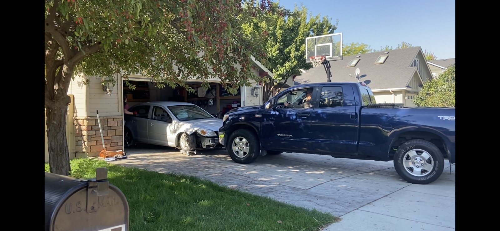 Truck push car.jpg